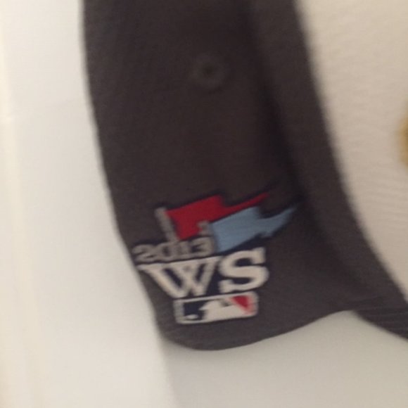 Boston Red Sox World Series 2013 New Baseball cap w/stickers/tags - Picture 7 of 7